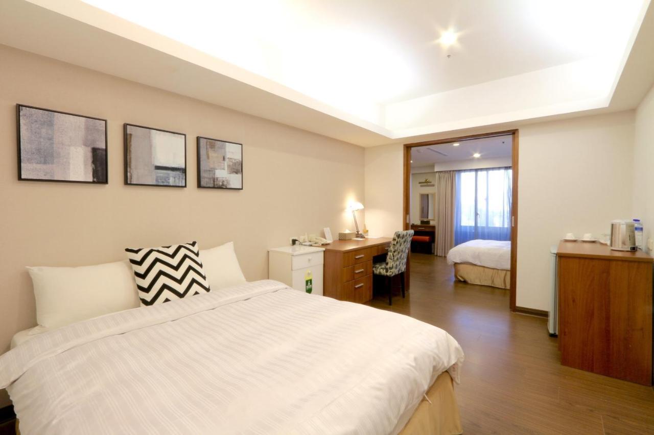Sky19 Hotel Тайпей Екстериор снимка