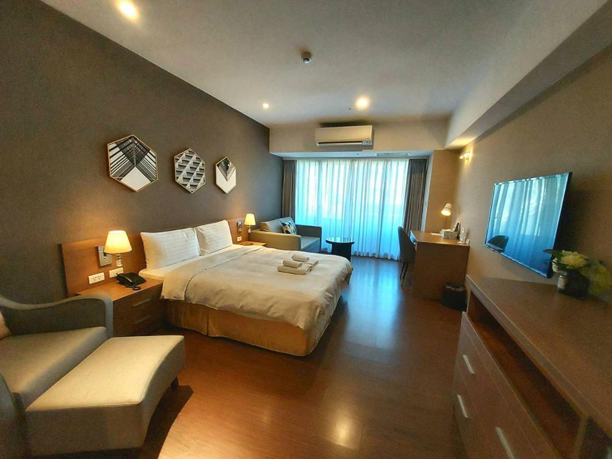 Sky19 Hotel Тайпей Екстериор снимка