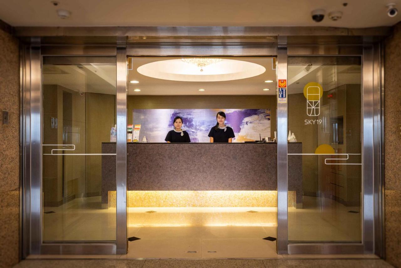 Sky19 Hotel Тайпей Екстериор снимка